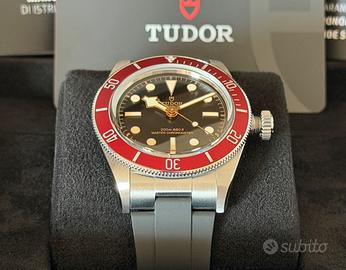 Tudor Black Bay Red