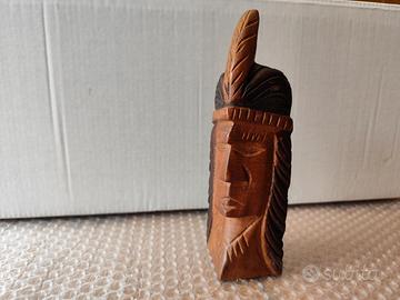 statuina in legno intaglio indiano