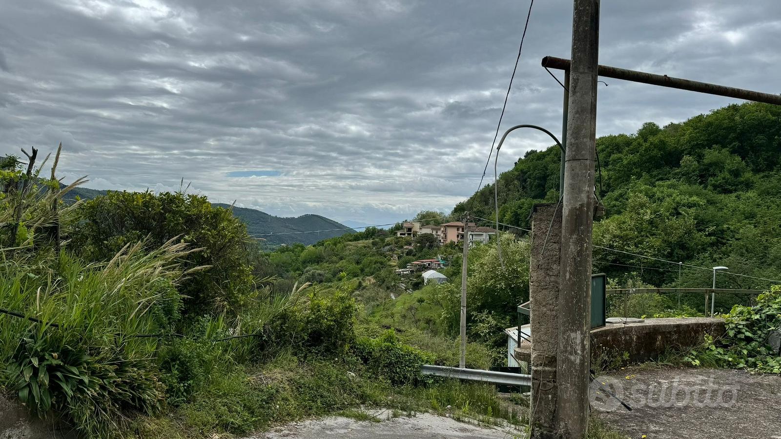 Casa con annesso terreno di 500 mq - Altro