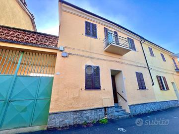 CASA SEMINDIPENDENTE A PIEA