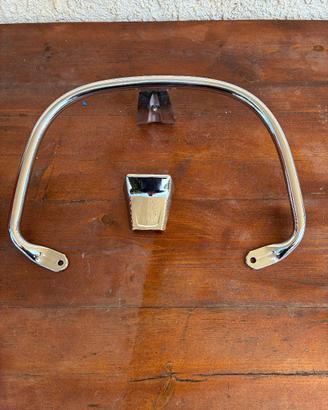 Maniglione Vespa completo di tappo