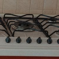 piano cottura gas 5 fuochi di cui 1 doppia corona