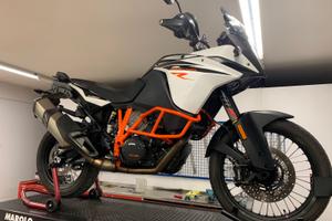 Moto KTM 1090 Adventure R
