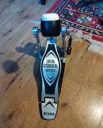 pedale singolo iron cobra 200