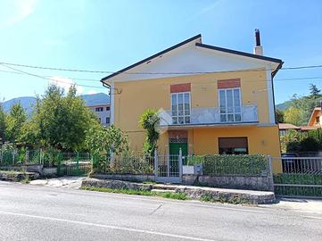 4 LOCALI A SERINO