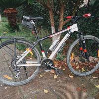 Trek 8.3 DS (2017) – bici trekking/fitness – Roma/