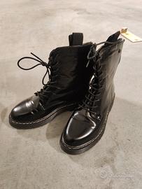 stivaletto nero  mis.38