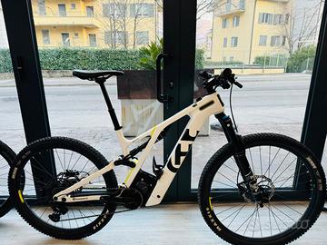 Husqvarna Light Cross 4 taglia M con upgrade