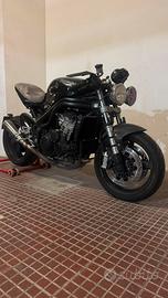 Triumph Daytona 955 del 2005 speed triple