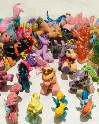 collezione di 77 cavallucci e poni fantasy
