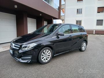 Mercedes-benz B 180 d Executive neo patentati TUA 