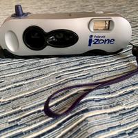 Polaroid I-zone grigia con custodia