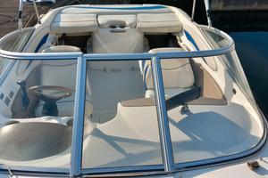 Motoscafo bayliner capri 602