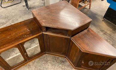 Mobile ad angolo per tv