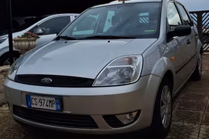 Ford fiesta pari al nuovo