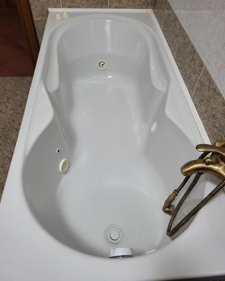 vasca idromassaggio  