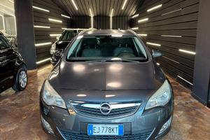 Opel Astra 1.7 CDTI 110CV Sports Tourer Cosmo