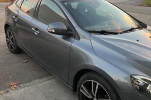 Vettura molto bella consumi ridotti.