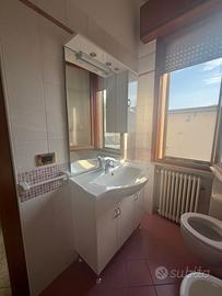 Mobile bagno + specchiera