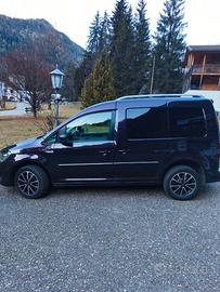 VW Caddy 4x4, cambio automatico, full optional