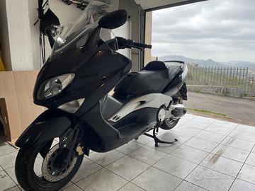 Yamaha tmax 500