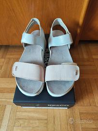 Sandalo con zeppa in pelle da donna rosa cipria e 