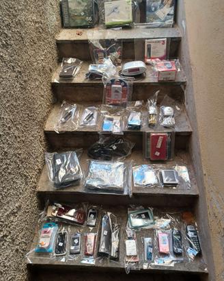 set di articoli vari per mercatini