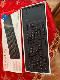 Tastiera Microsoft All-in-One Media, CON TOUCHPAD