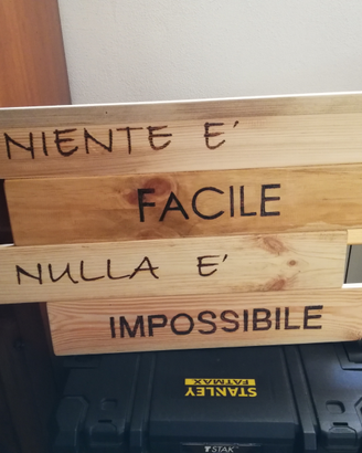 Scritte su legno