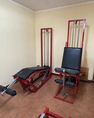 3 macchine gambe – leg press e curl