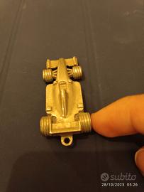 Portachiavi a forma di auto di Formula Uno
