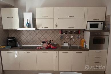 Cucina completa di elettrodomestici 3,56 mt