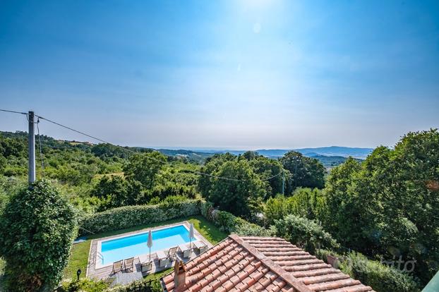 Appartamento con Piscina Vista Costa Etruschi