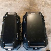 Valigie Alluminio Givi Trekker Outback Black line