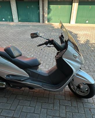 suzuki burgman 250