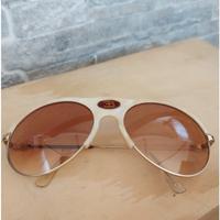 Occhiali da sole vintage Bugatti.