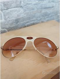 Occhiali da sole vintage Bugatti.