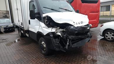 IVECO DAILY SINISTRATO