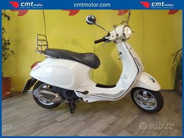 VESPA Primavera 125 .