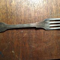 Posate antiche molte in ottone