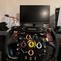 Thrustmaster T300 con supporto