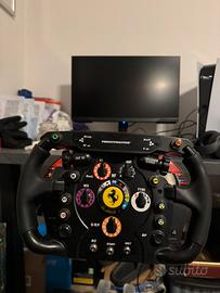 Thrustmaster T300 con supporto