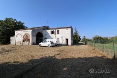 CASA DI CORTE A SAN GIORGIO BIGARELLO