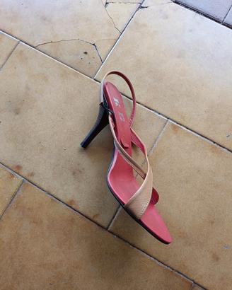 scarpe e stivali e sandali