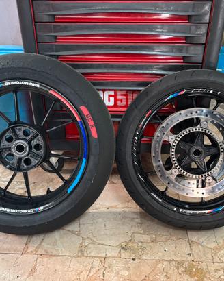Cerchi originali  bmw s1000 rr