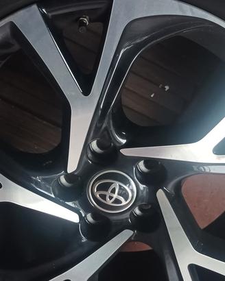 cerchi in lega per Toyota 