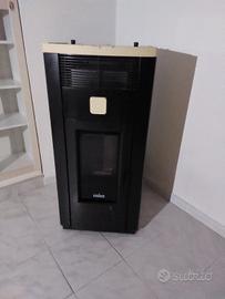 Stufa a Pellet Ravelli Idro 24000 calorie