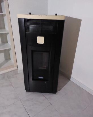Stufa a Pellet Ravelli Idro 24000 calorie