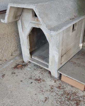 Cuccia cane in cemento