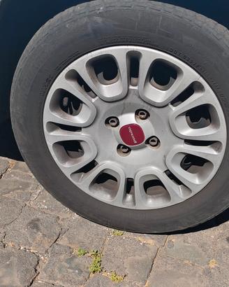 Gomme e cerchi 14" Fiat Panda 312 terza serie